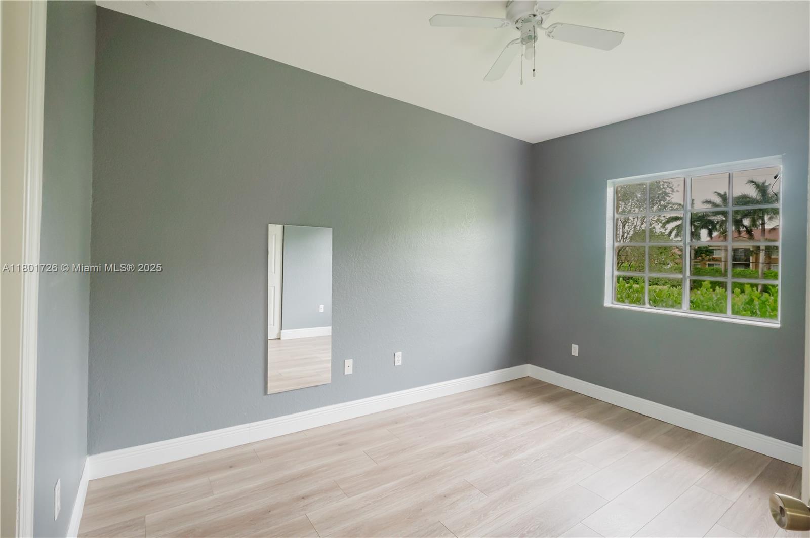 7818 Catalina Cir