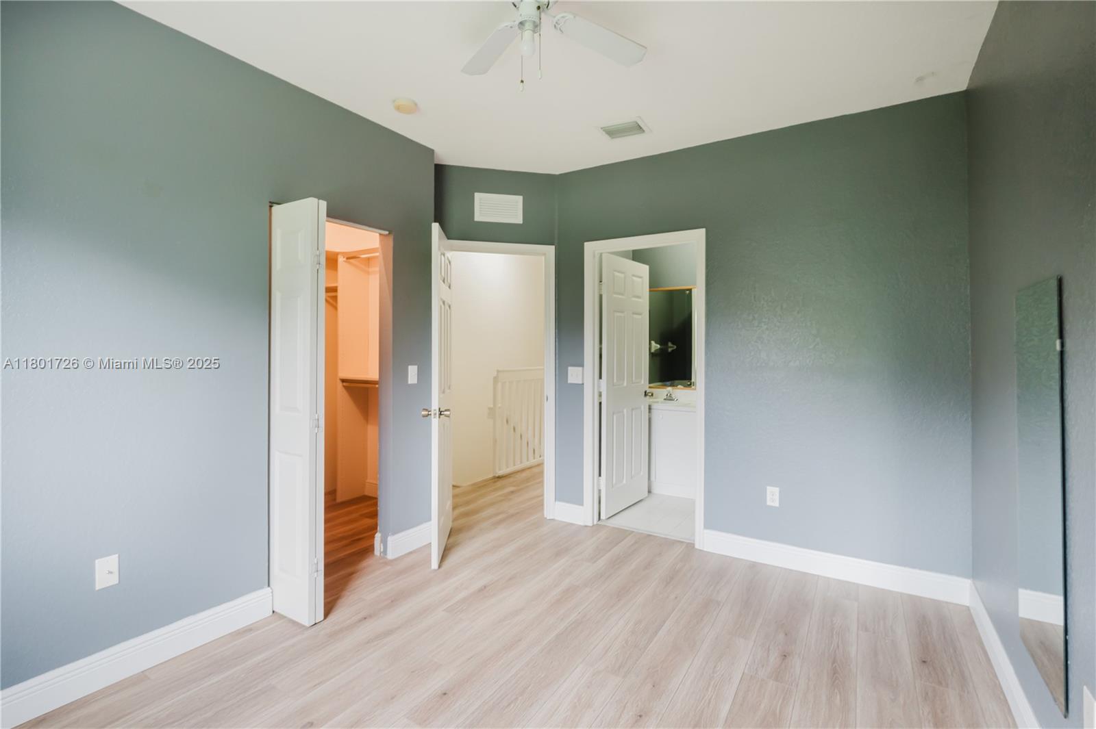 7818 Catalina Cir