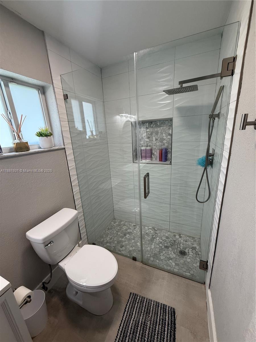 MIAMI LAKES SEC 4 - Residential