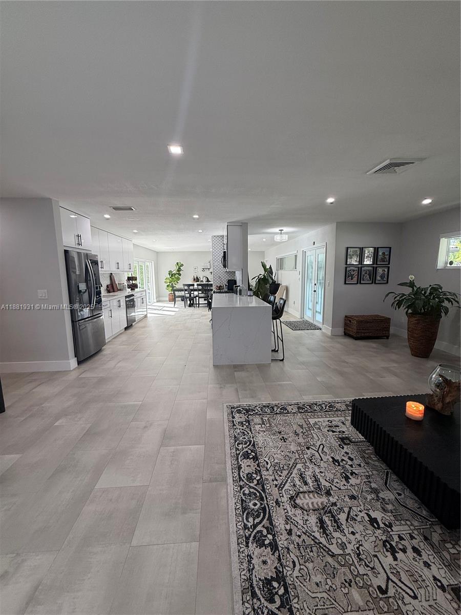 MIAMI LAKES SEC 4 - Residential