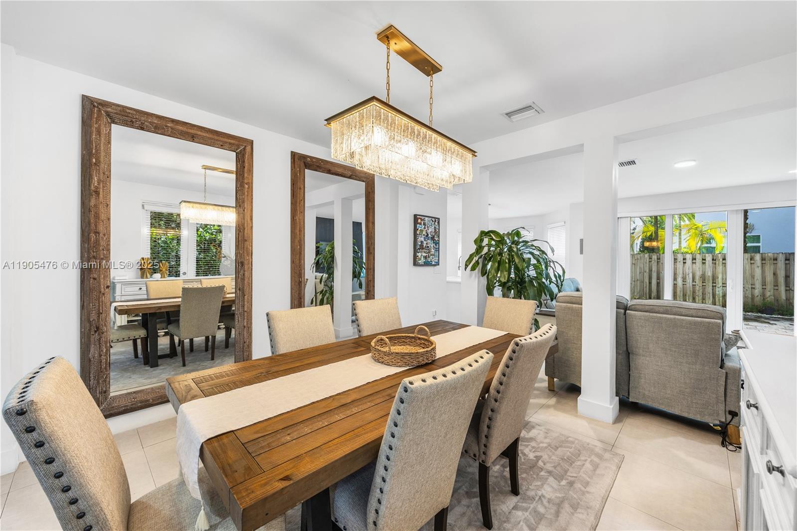 VINTAGE ESTATES - Residential