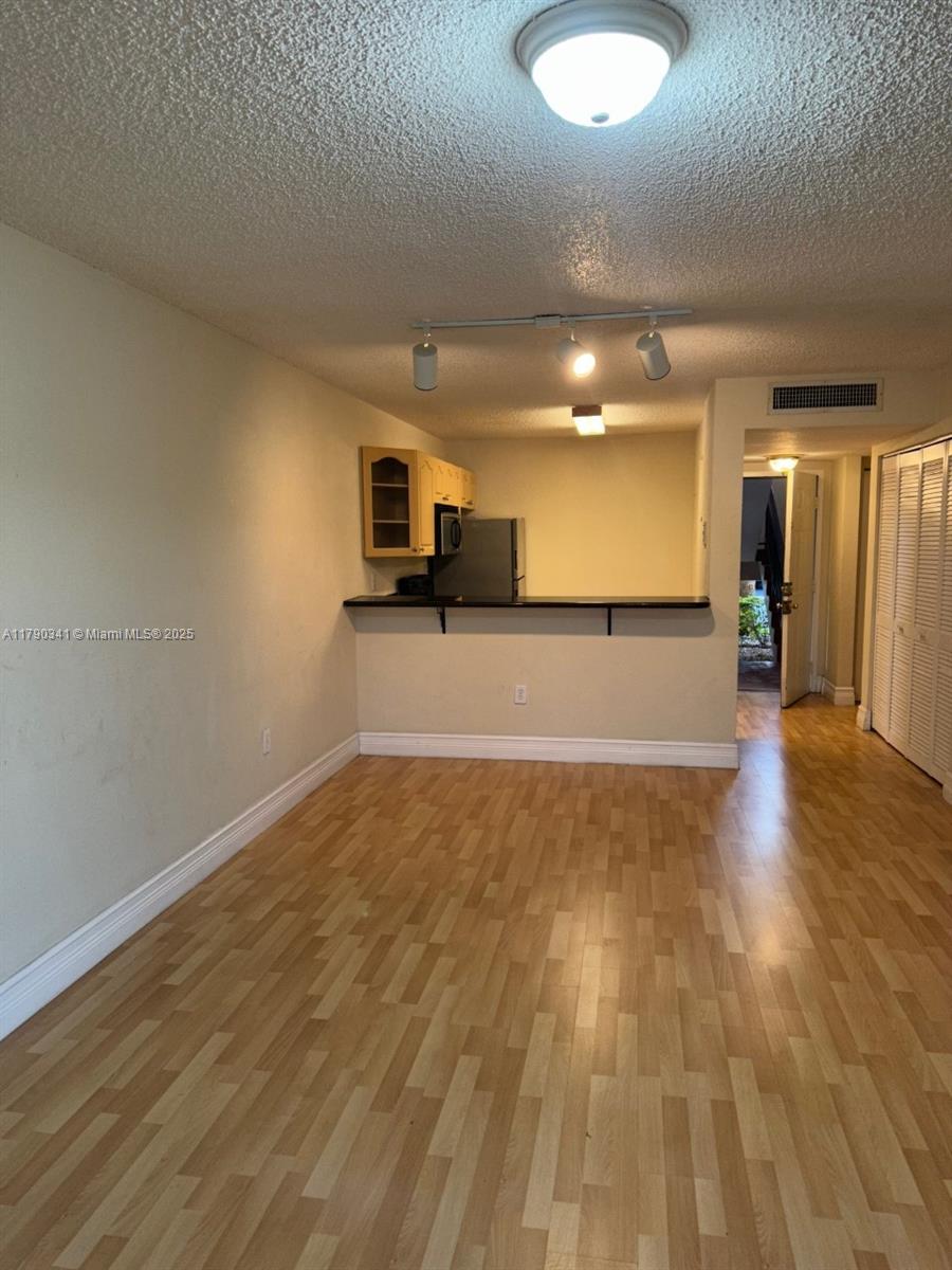 9935 Nob Hill Ln 9935