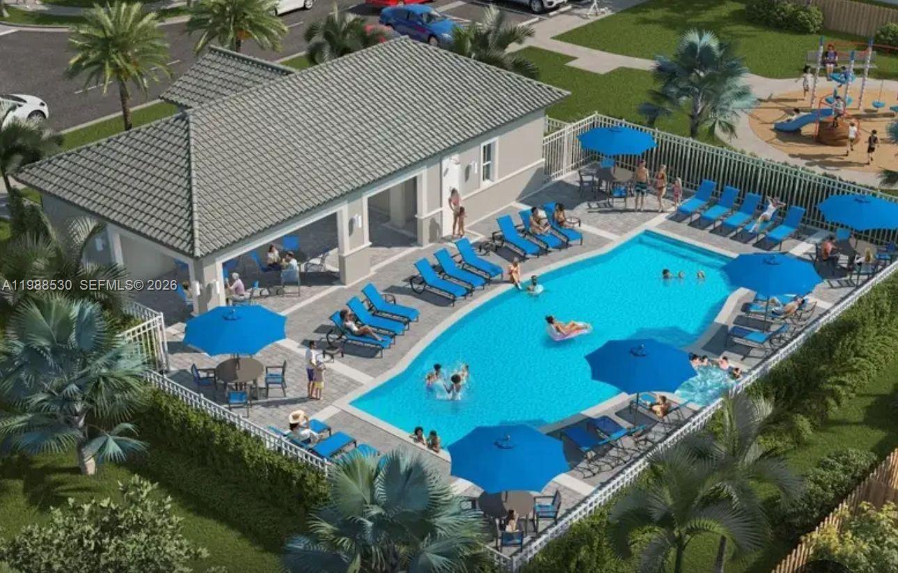 WYNDHAM LAKES PLAZA - Residential