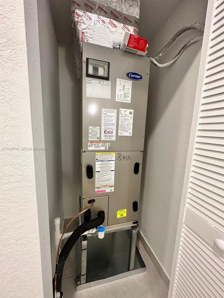 WYNDHAM LAKES PLAZA - Residential