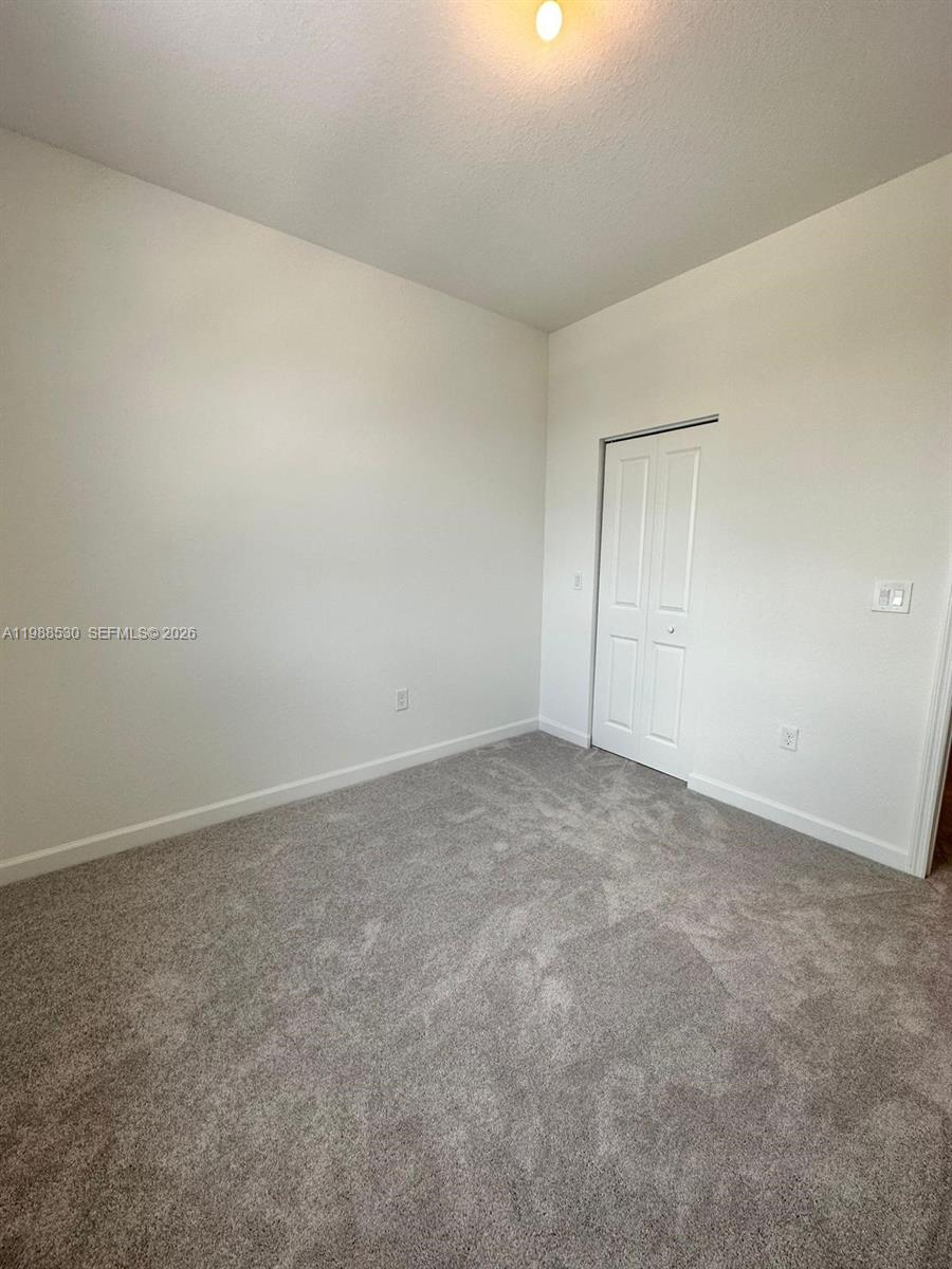 WYNDHAM LAKES PLAZA - Residential