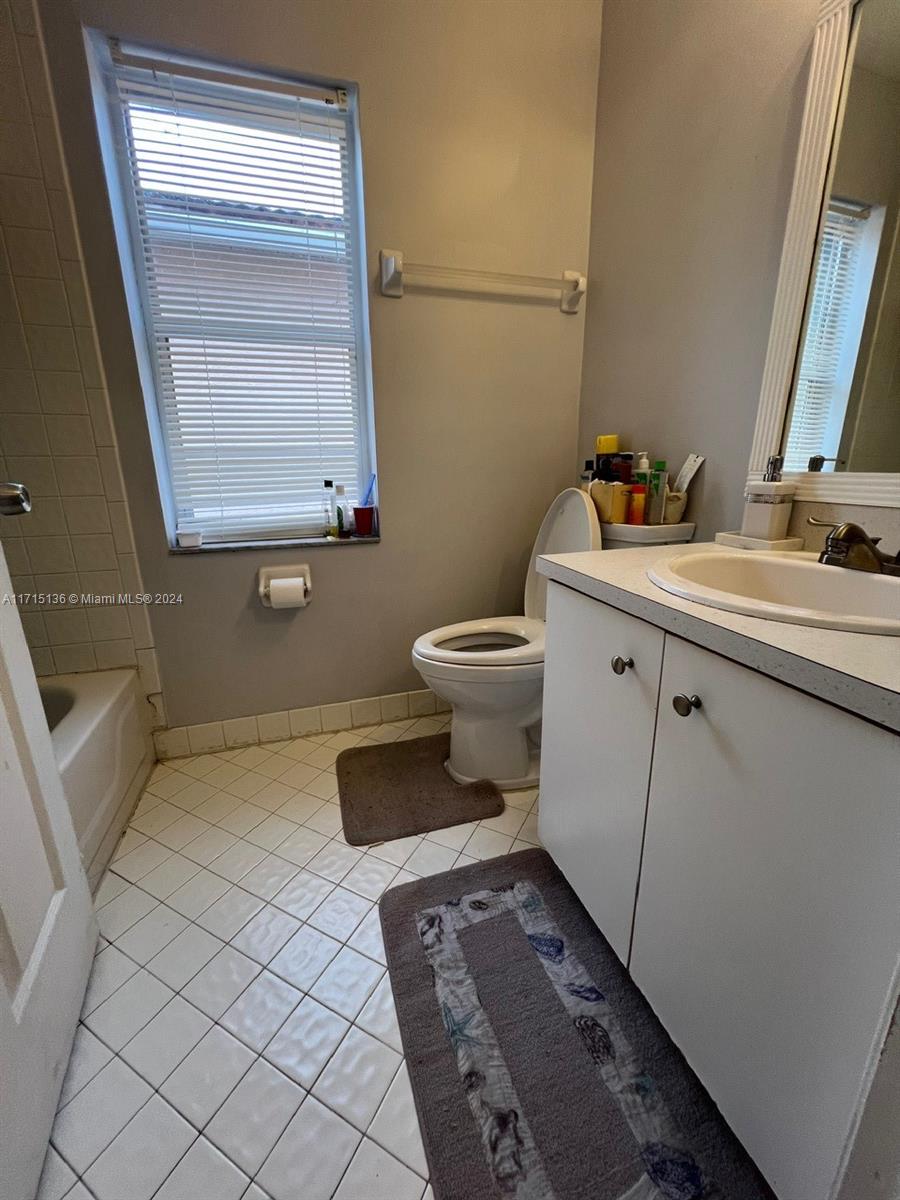 PRINCETON PLACE AT GABLES - Residential