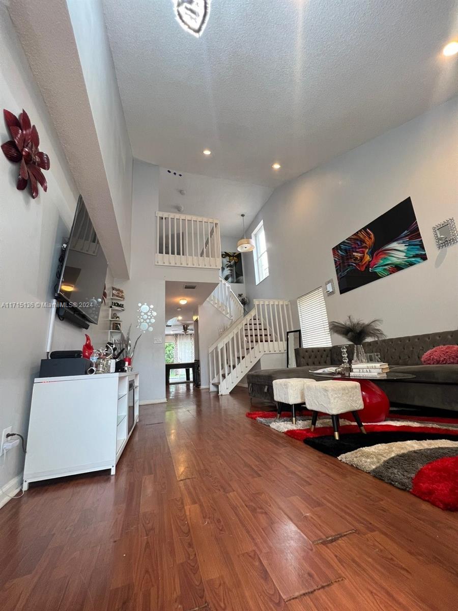 PRINCETON PLACE AT GABLES - Residential