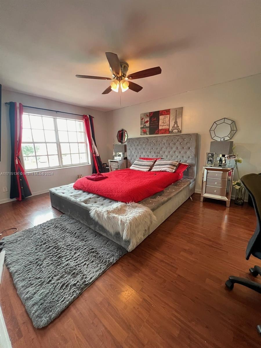 PRINCETON PLACE AT GABLES - Residential