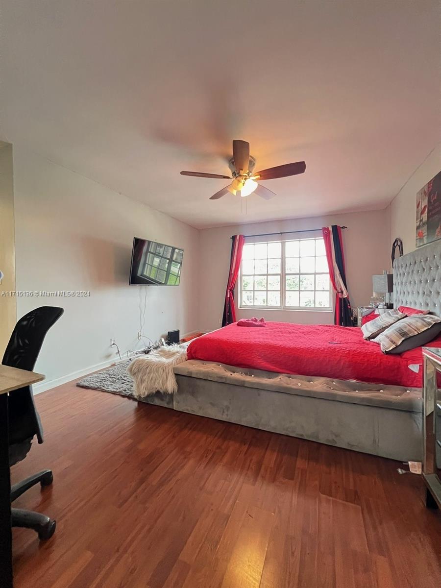 PRINCETON PLACE AT GABLES - Residential