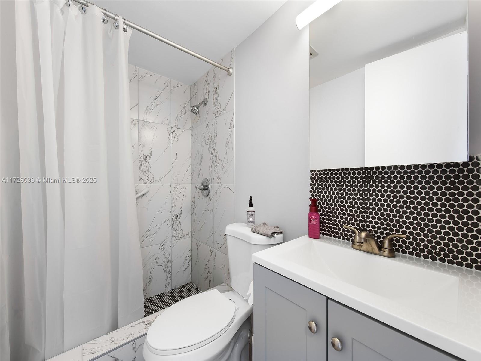 WARRENTON HOUSE CONDO - Residential