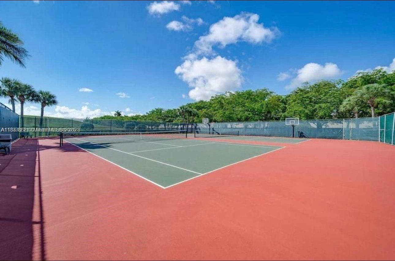 WEST LAKE VILLAGE PLAT - Residential