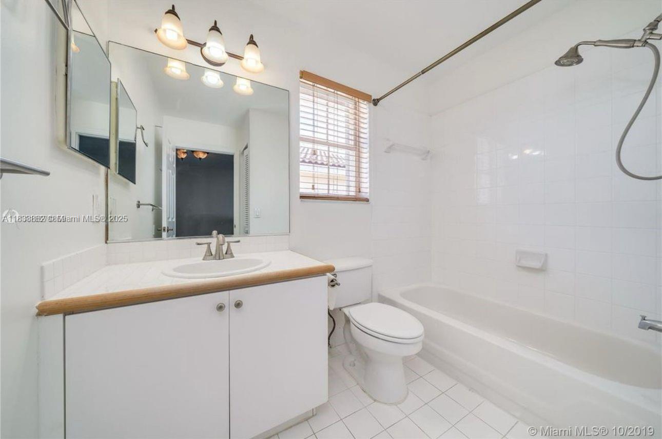 WEST LAKE VILLAGE PLAT - Residential