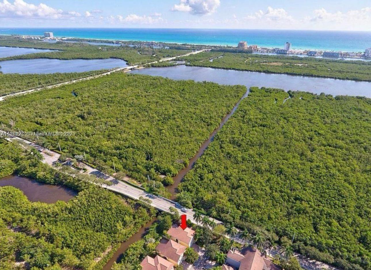 WEST LAKE VILLAGE PLAT - Residential