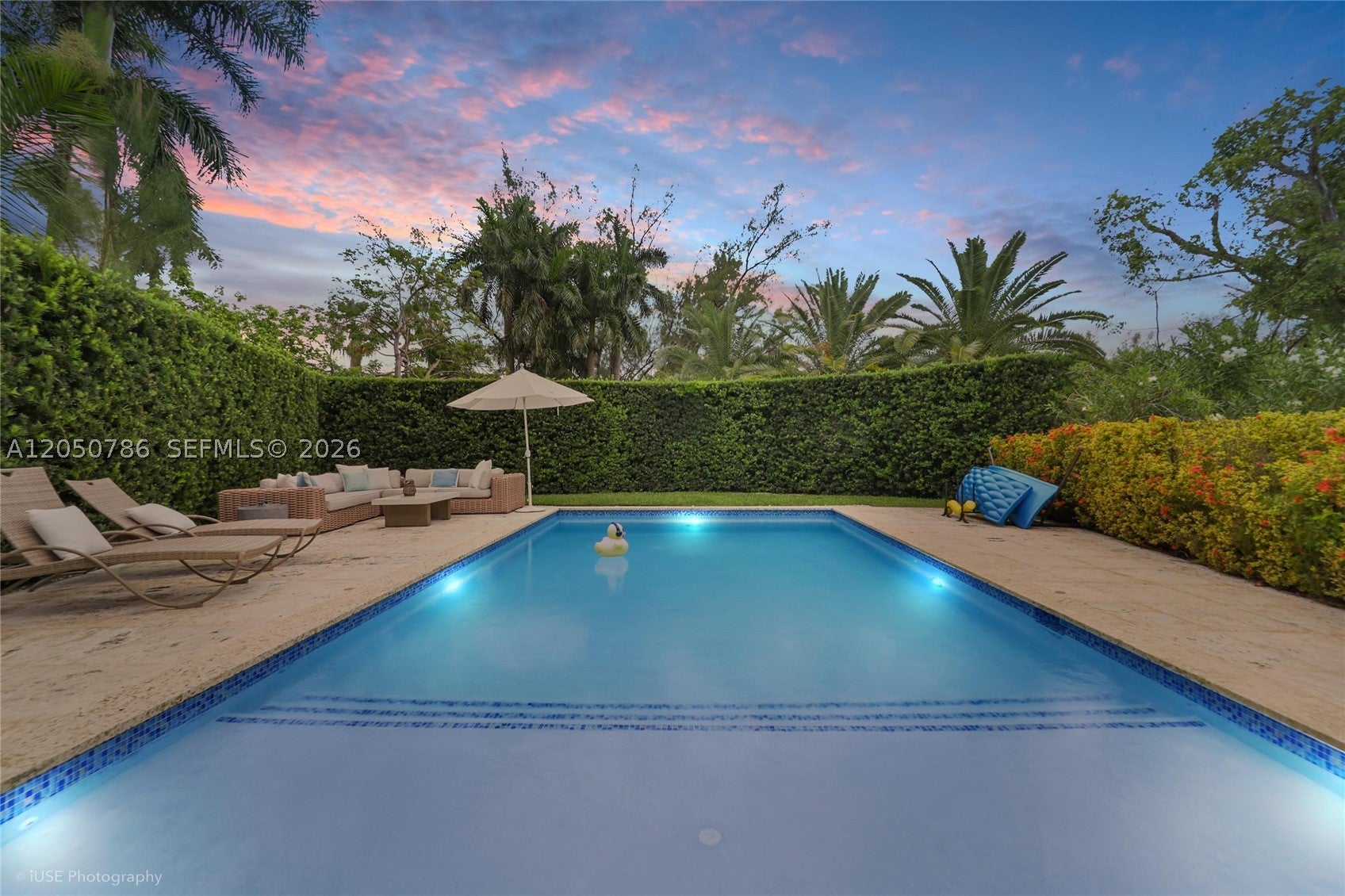 2449 S Bayshore Dr