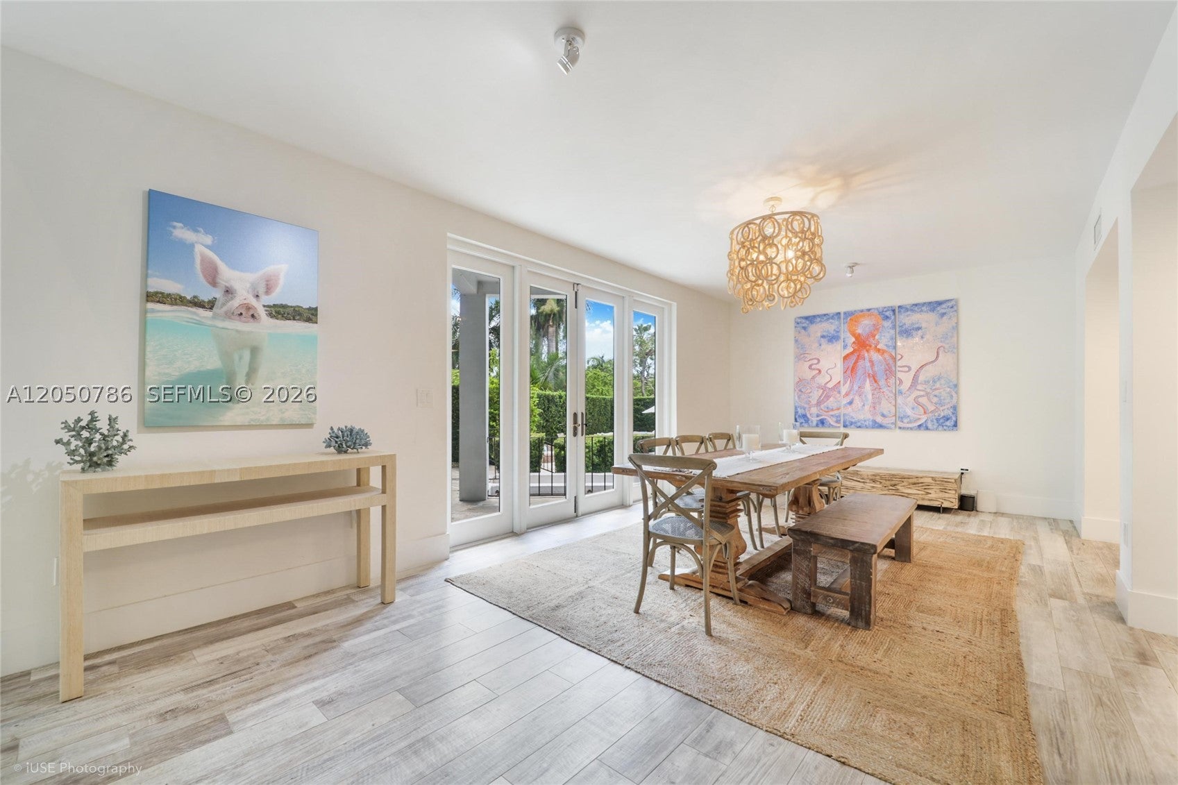 2449 S Bayshore Dr