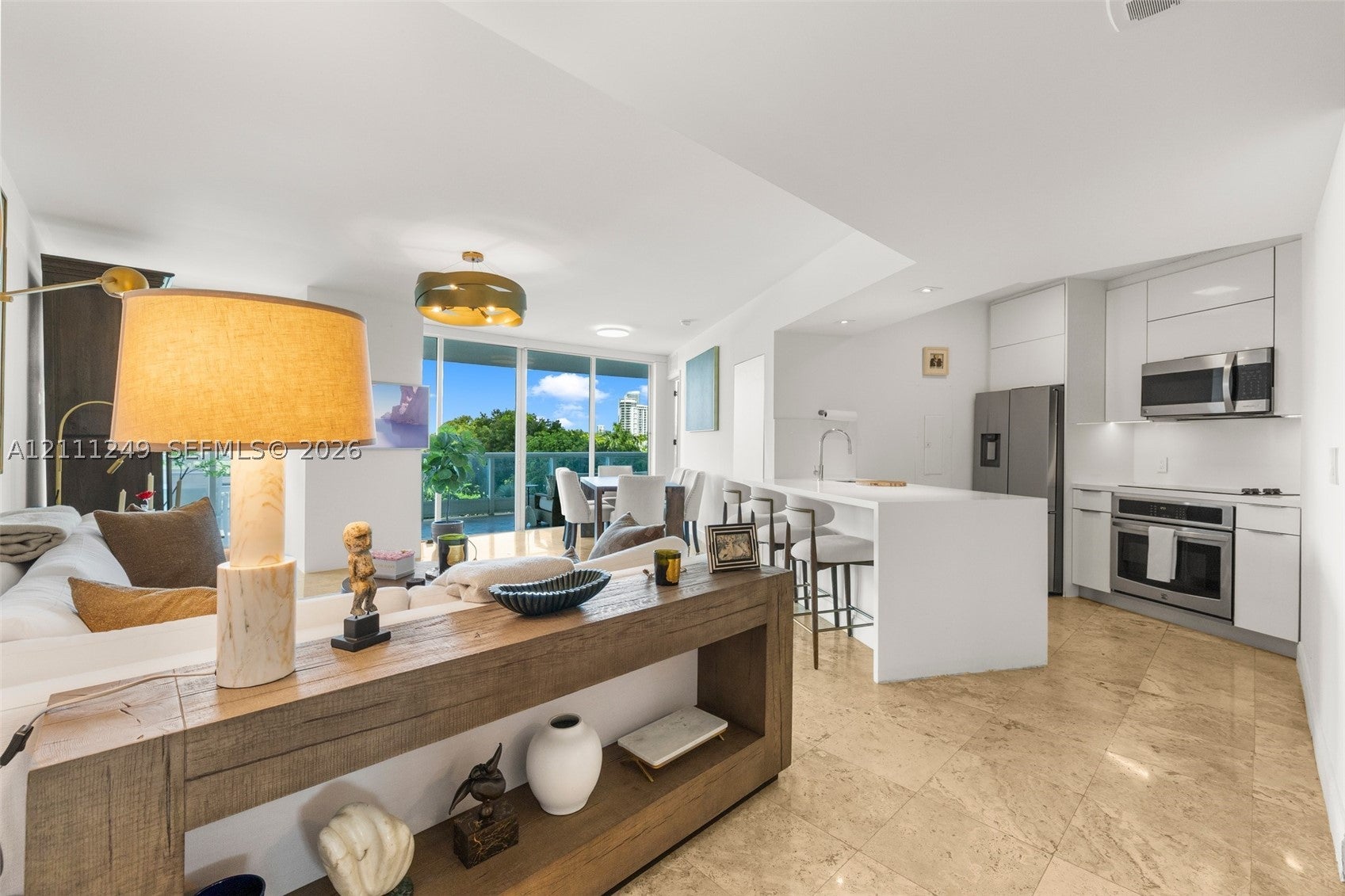2127 Brickell Ave 706