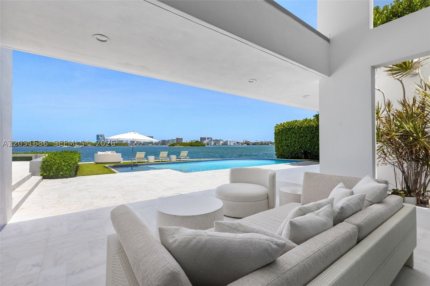 13395 Biscayne Bay Dr