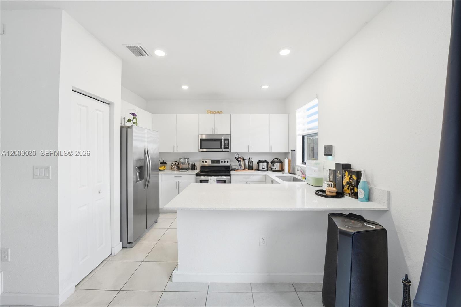 SILVER PALM RESIDENTIAL H - Residential