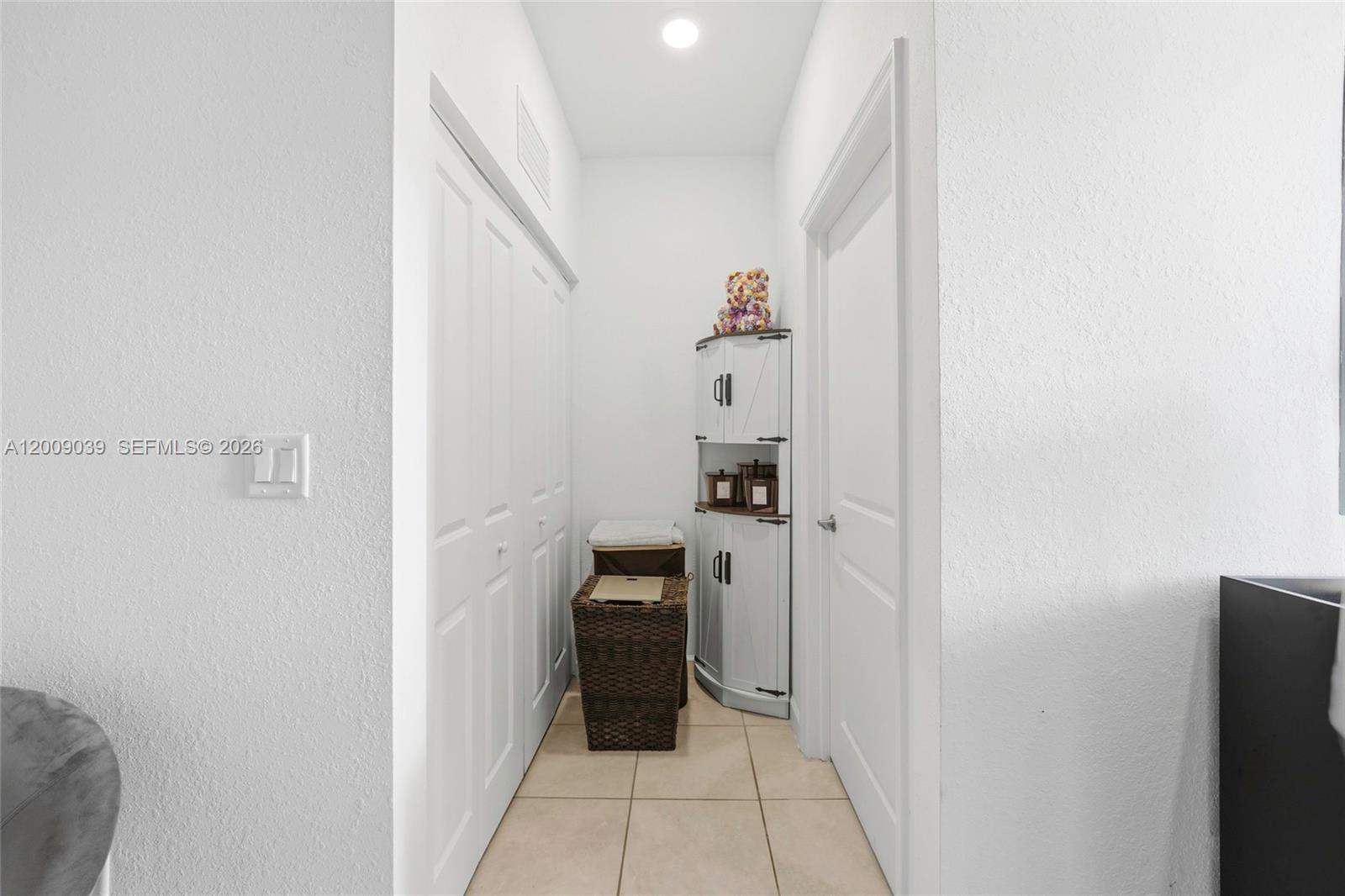 SILVER PALM RESIDENTIAL H - Residential