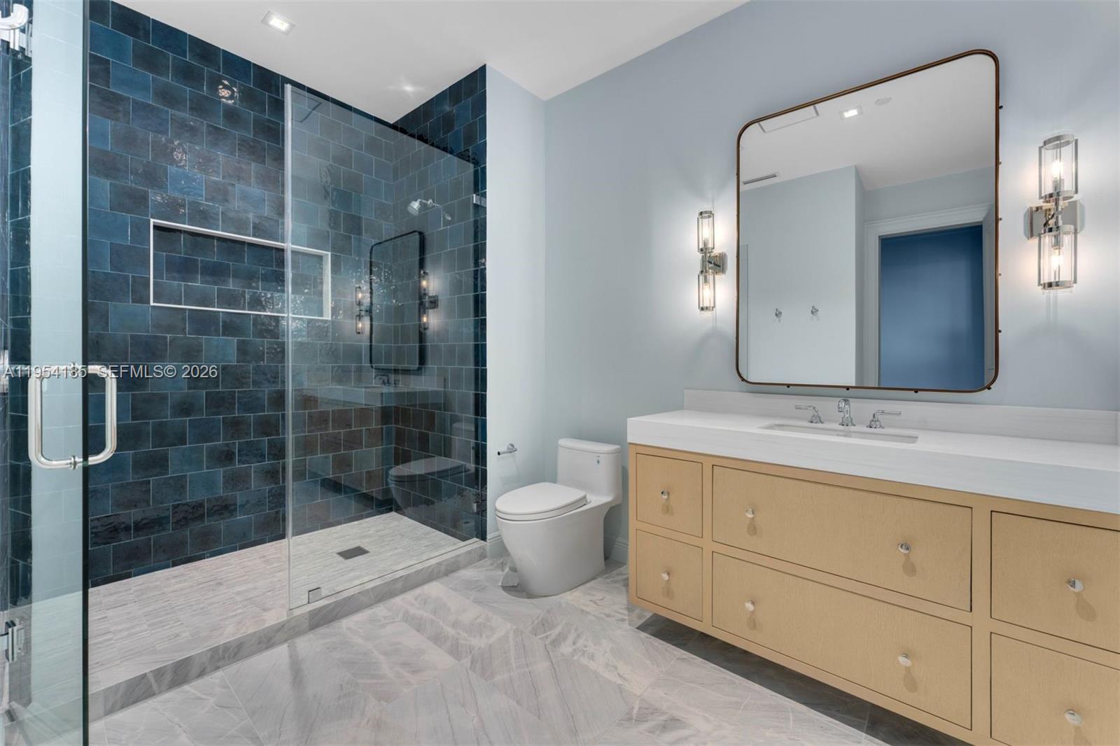 GRAND BAY RESIDENCES COND - Residential