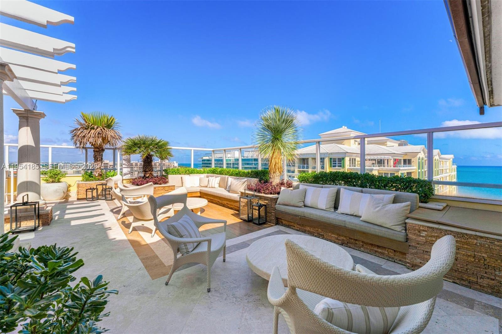 GRAND BAY RESIDENCES COND - Residential