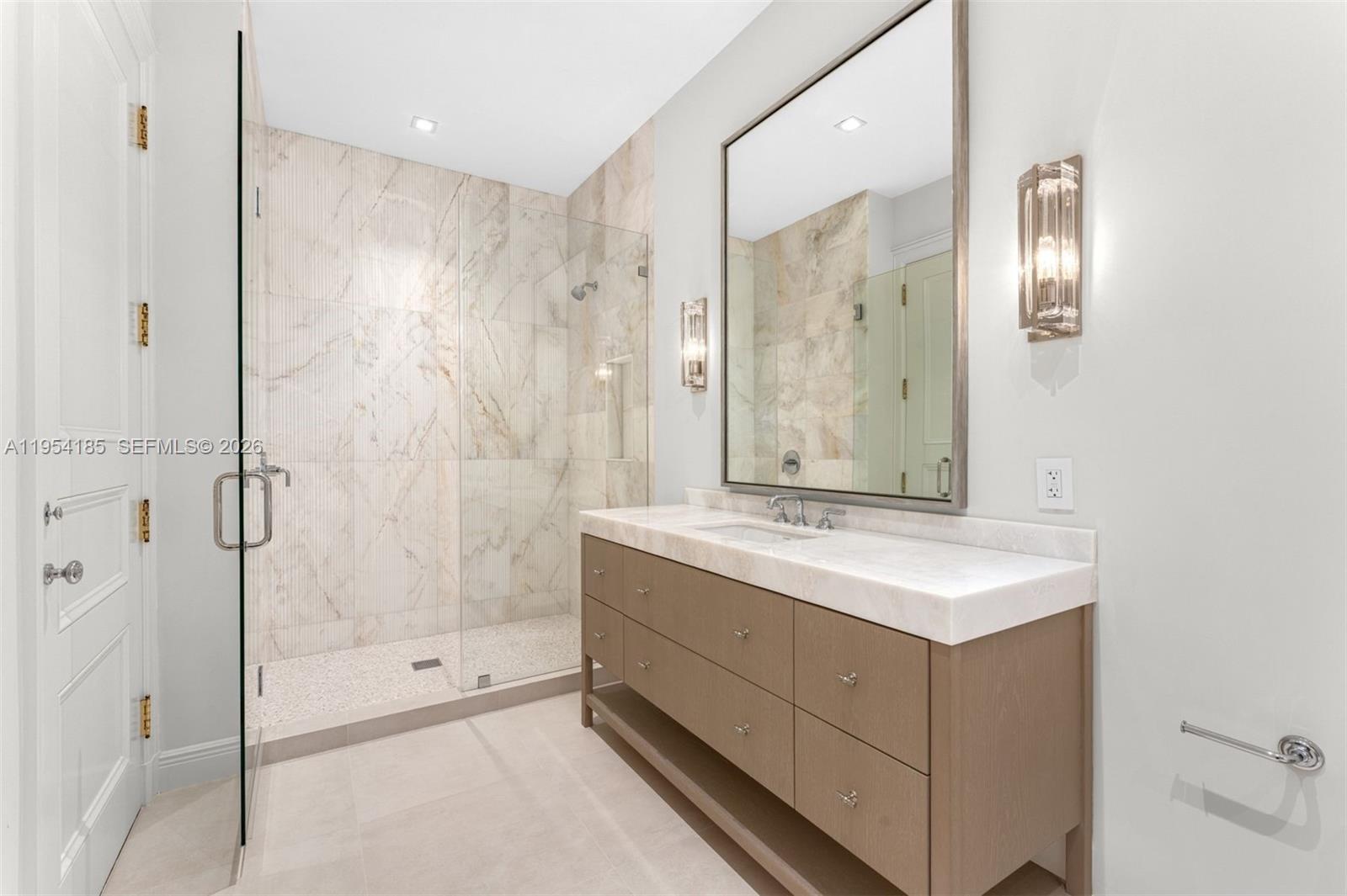 GRAND BAY RESIDENCES COND - Residential