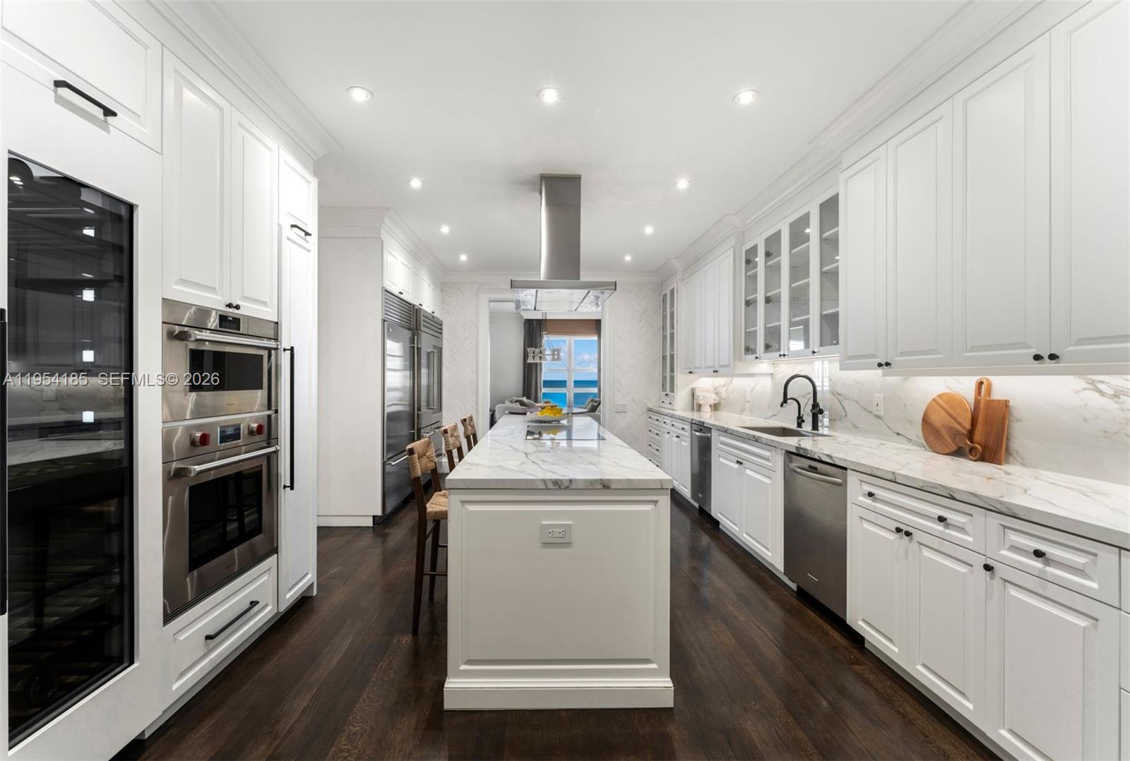 GRAND BAY RESIDENCES COND - Residential