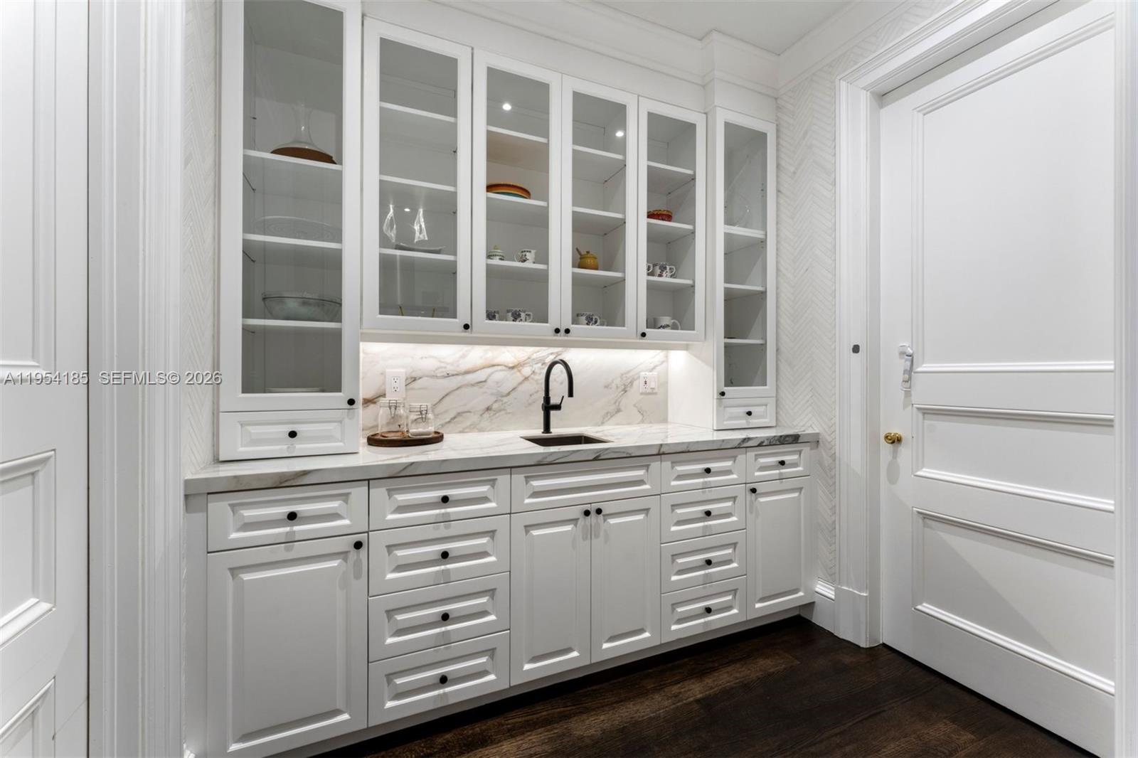 GRAND BAY RESIDENCES COND - Residential