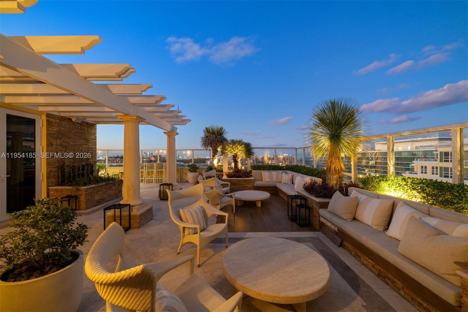 GRAND BAY RESIDENCES COND - Residential