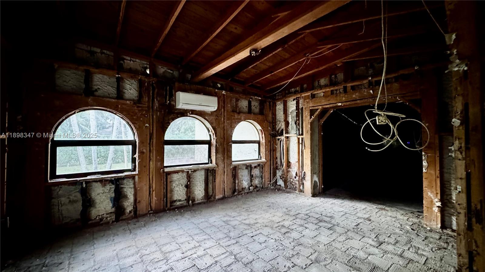 BISCAYNE PARK ESTATES - Residential