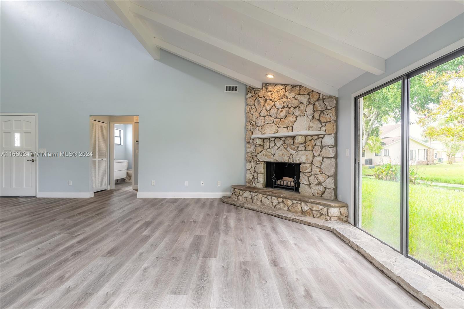 Pelican Bay Phase IV U II - Residential
