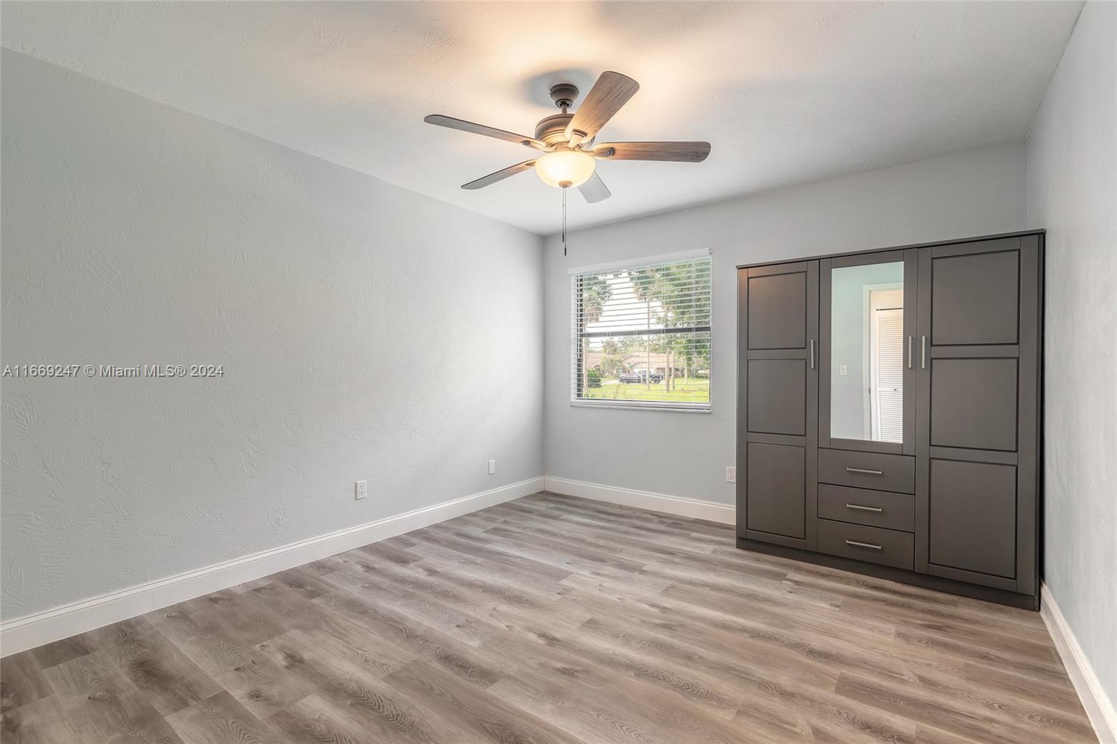 Pelican Bay Phase IV U II - Residential