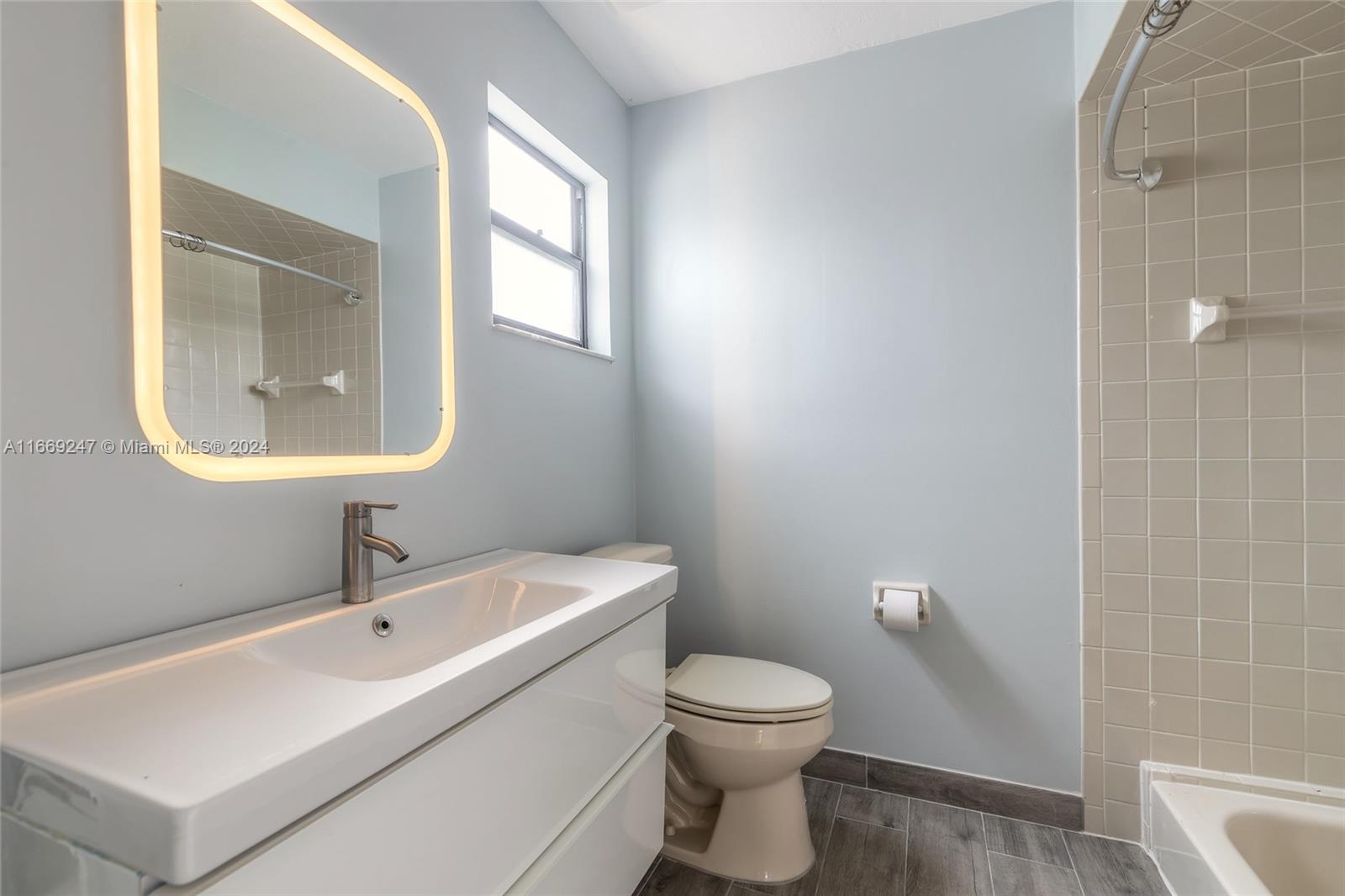 Pelican Bay Phase IV U II - Residential