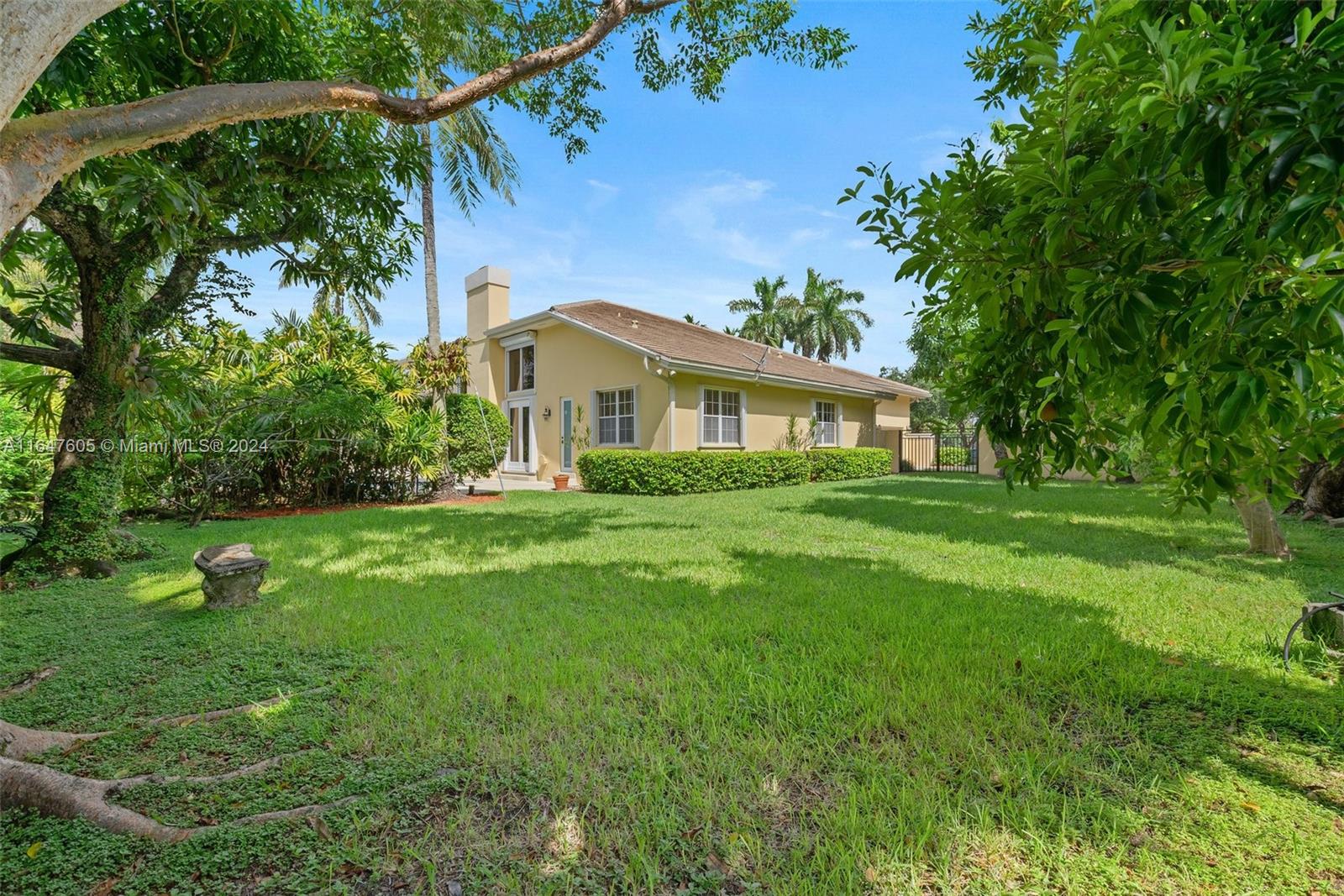 SHEAR GROVES - Residential