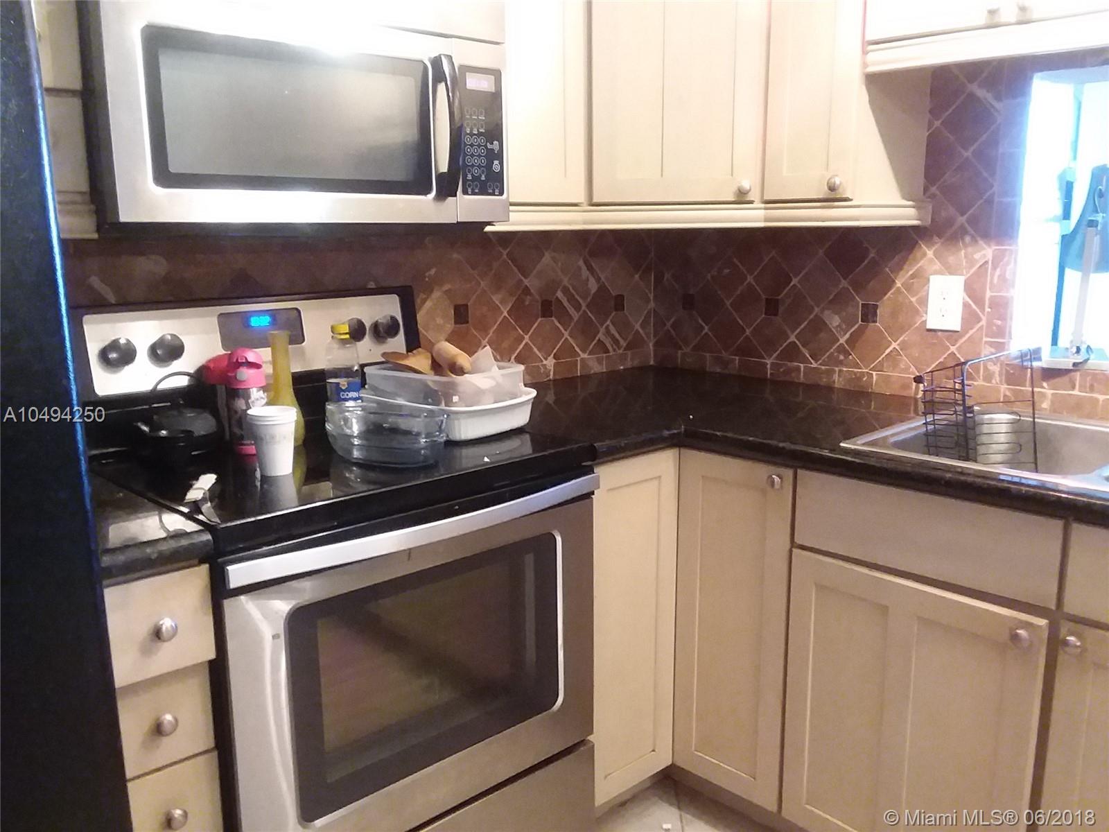 MAEDOWBROOK APTS 10 CONDO - Residential