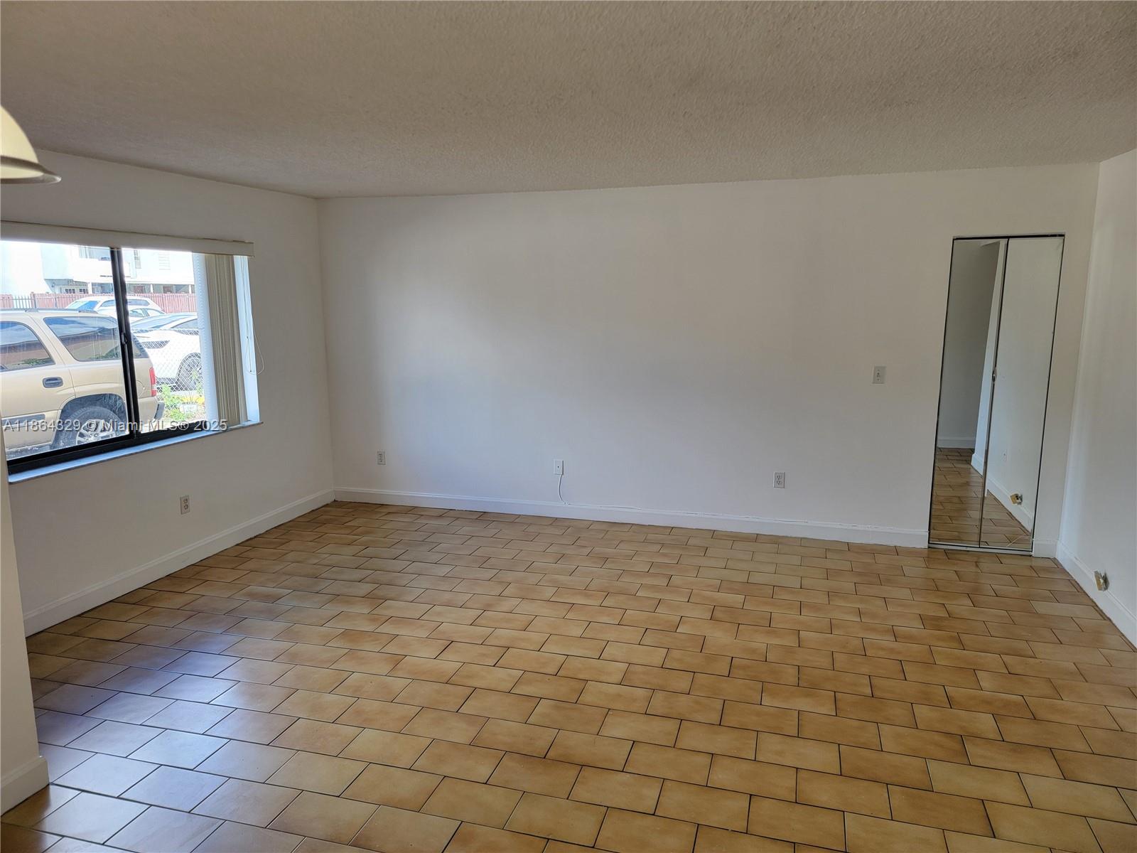 WESTLAND PARK CONDO #4 - Residential