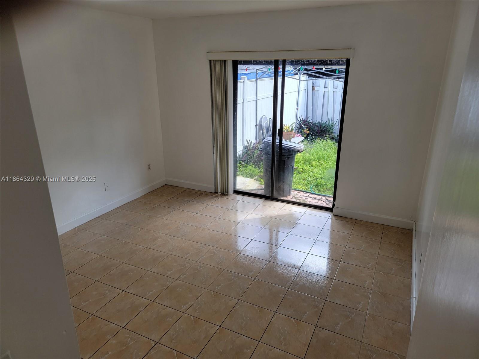 WESTLAND PARK CONDO #4 - Residential