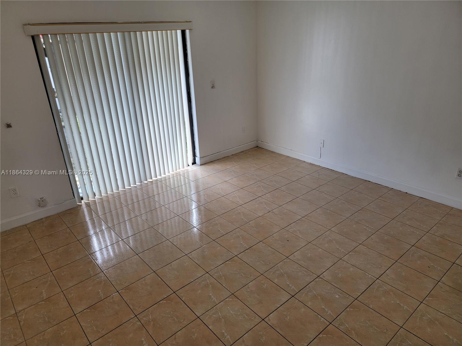 WESTLAND PARK CONDO #4 - Residential