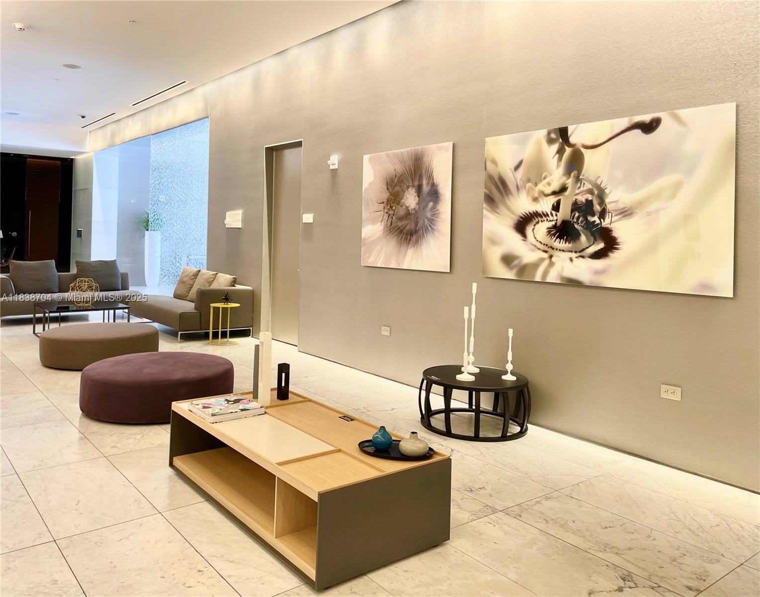 RISE CONDO - Residential