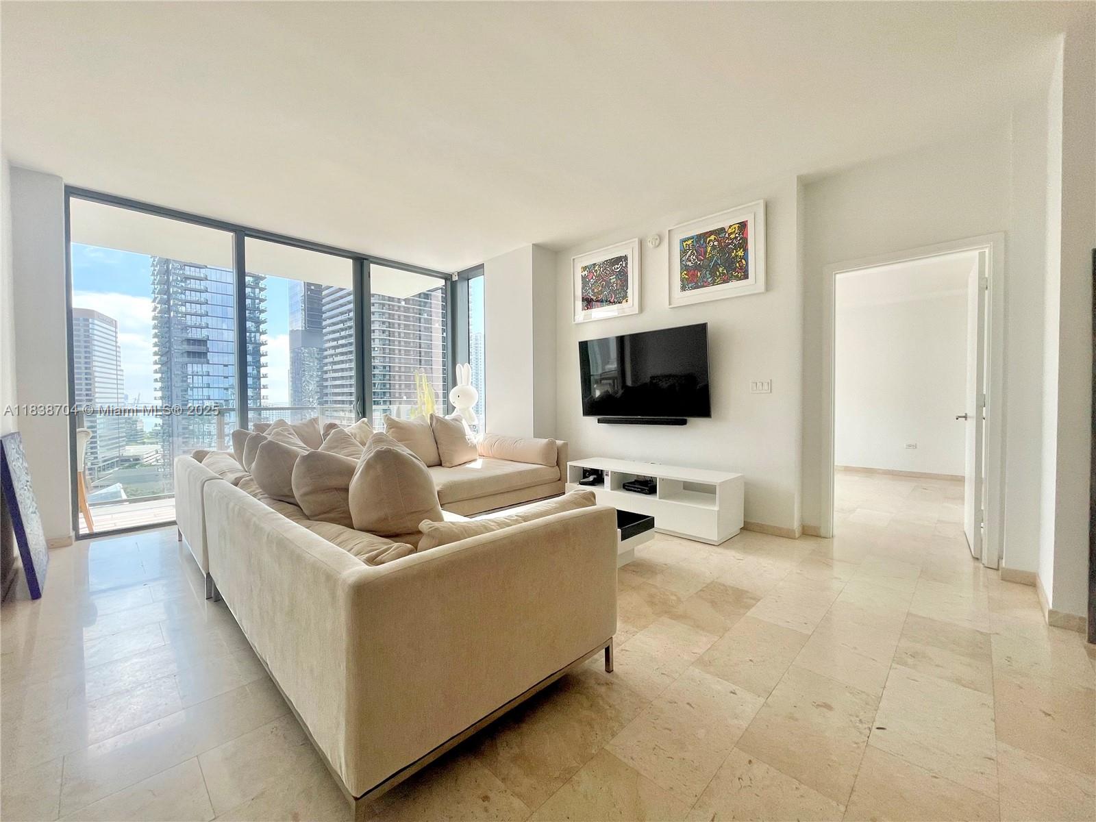 RISE CONDO - Residential