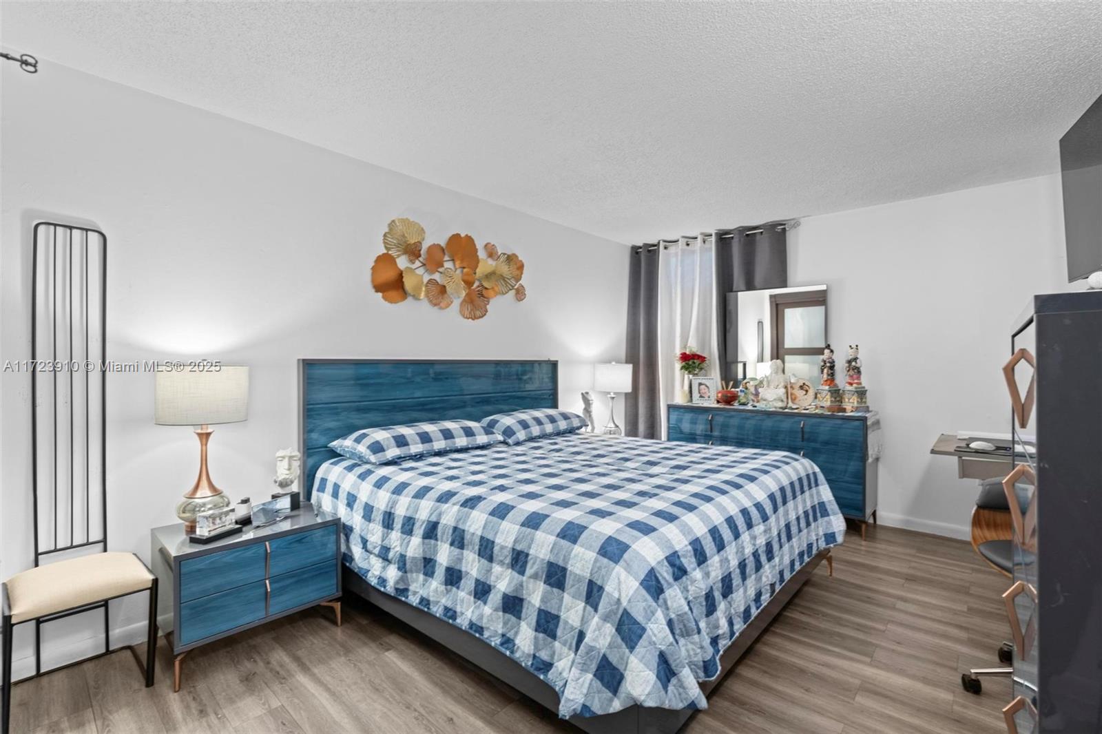 PINEBARK CONDO NO 2 - BLD - Residential