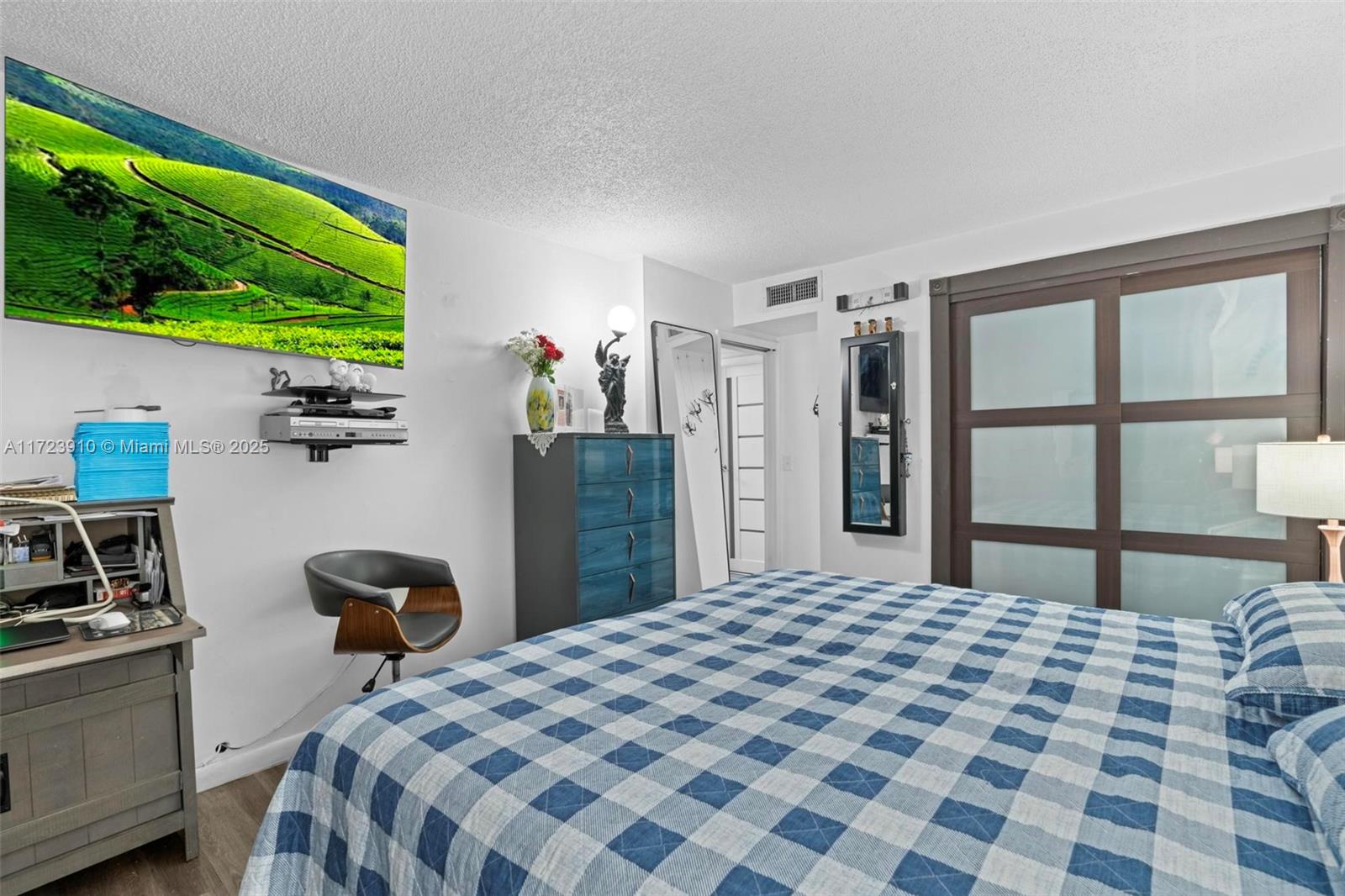 PINEBARK CONDO NO 2 - BLD - Residential
