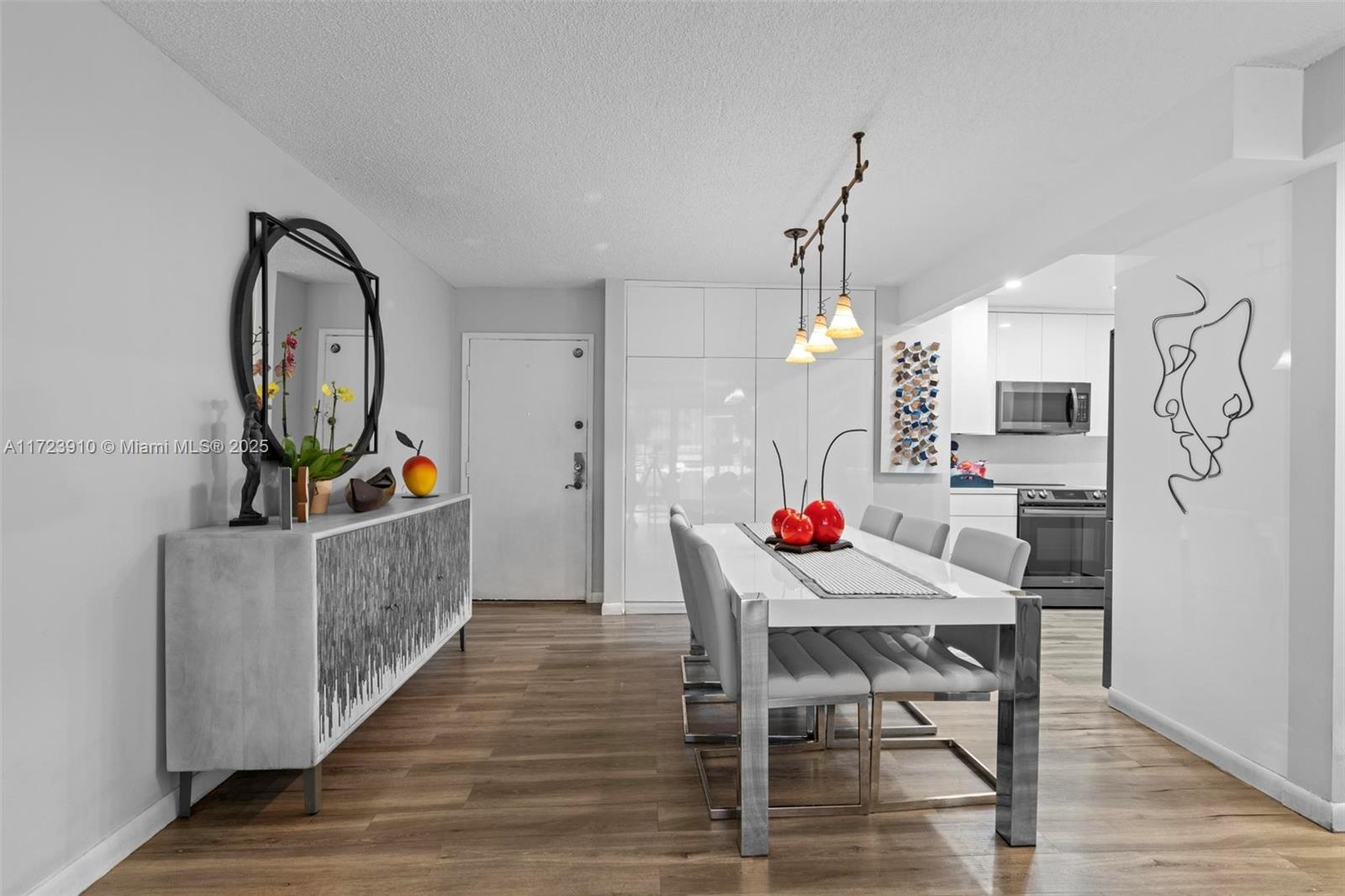 PINEBARK CONDO NO 2 - BLD - Residential