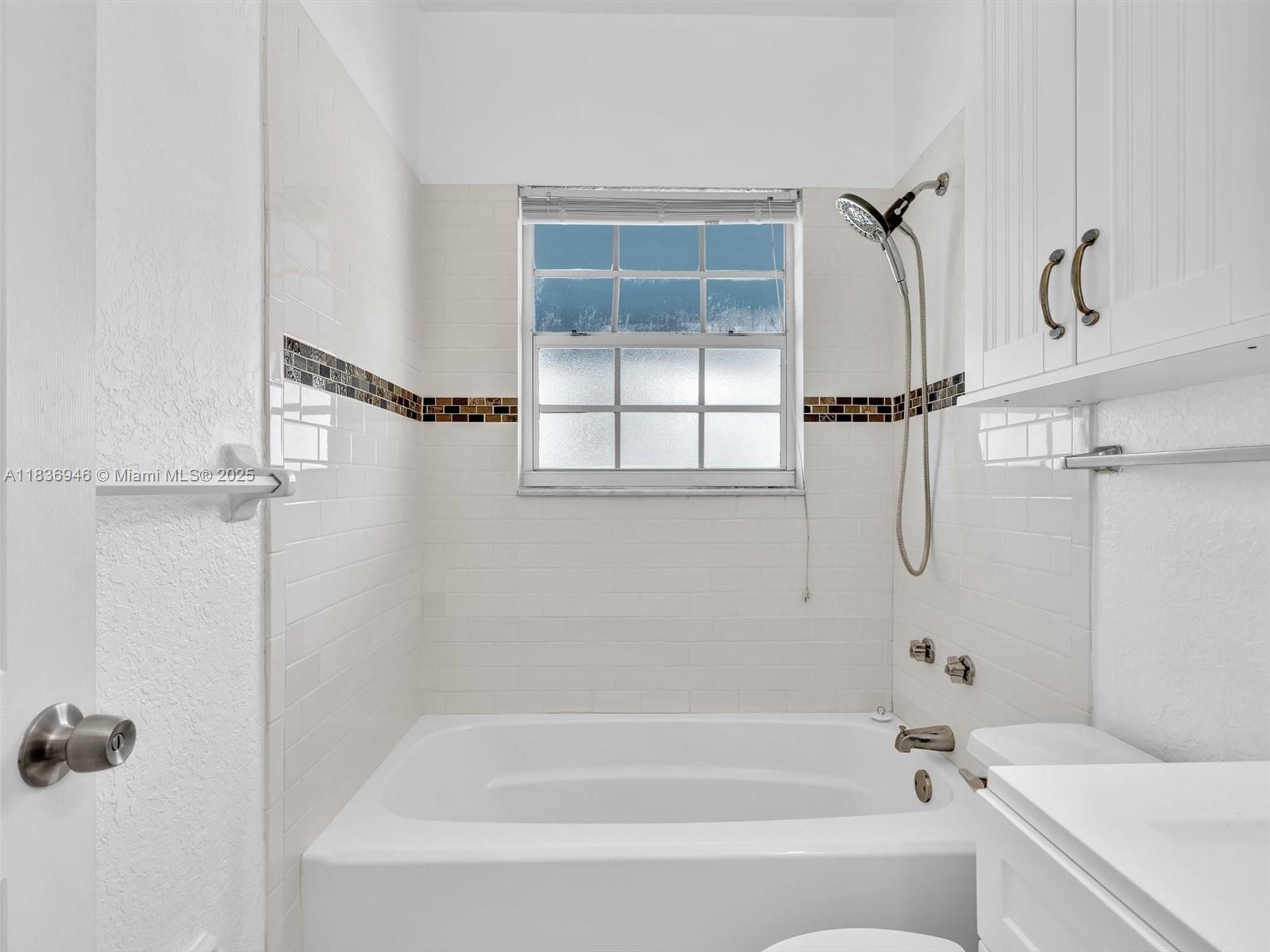 OAK LAKES - Residential