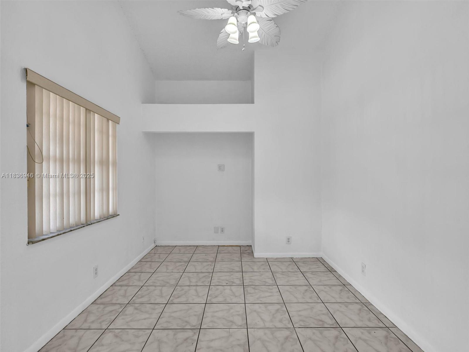 OAK LAKES - Residential