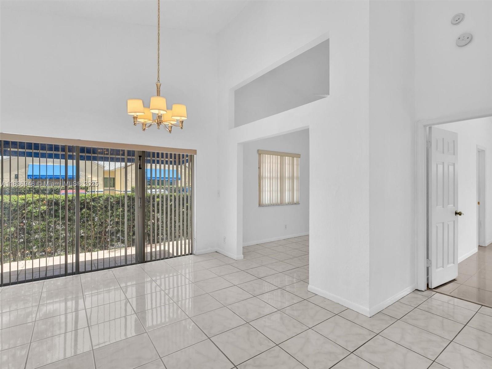 OAK LAKES - Residential