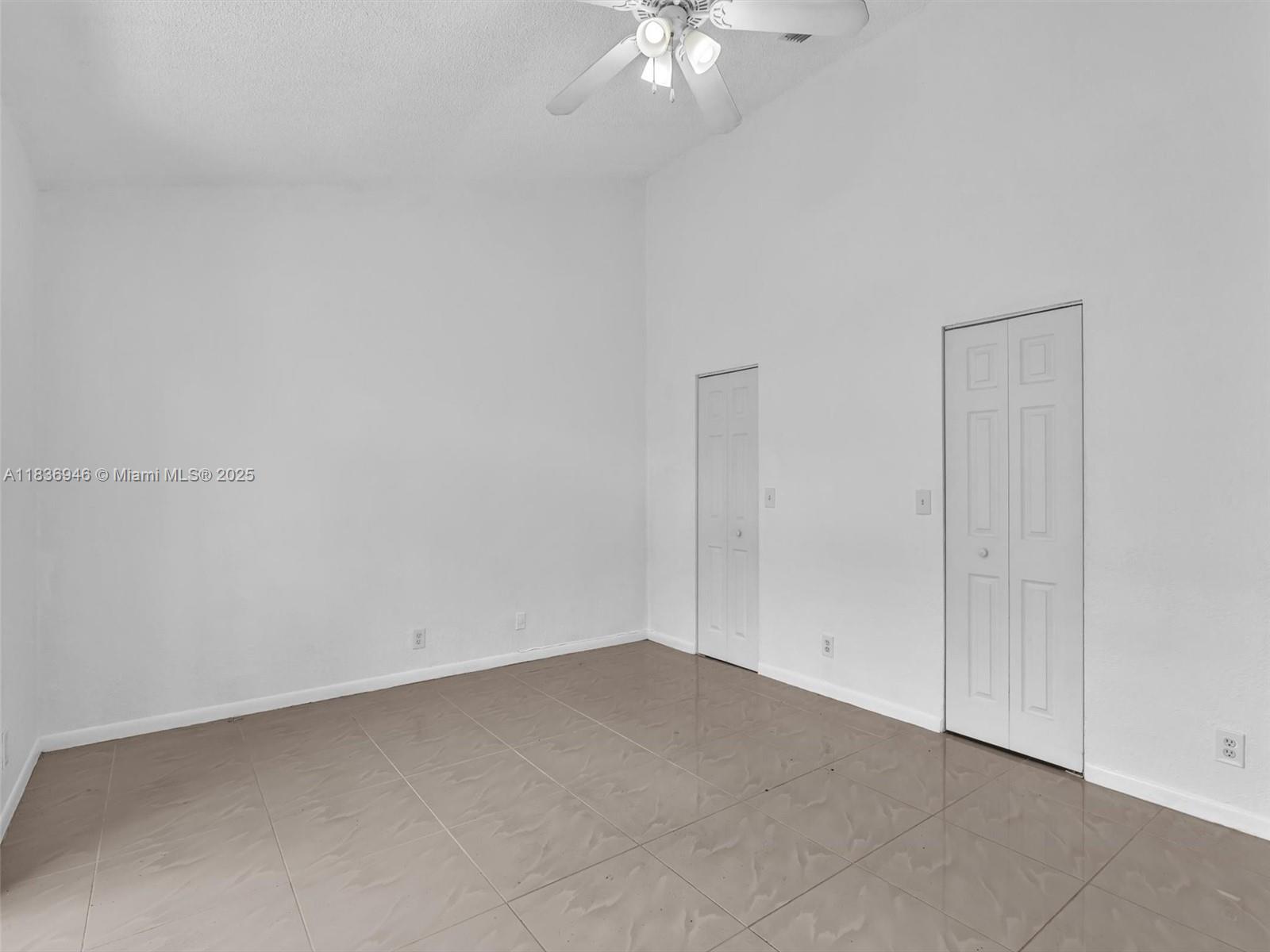 OAK LAKES - Residential