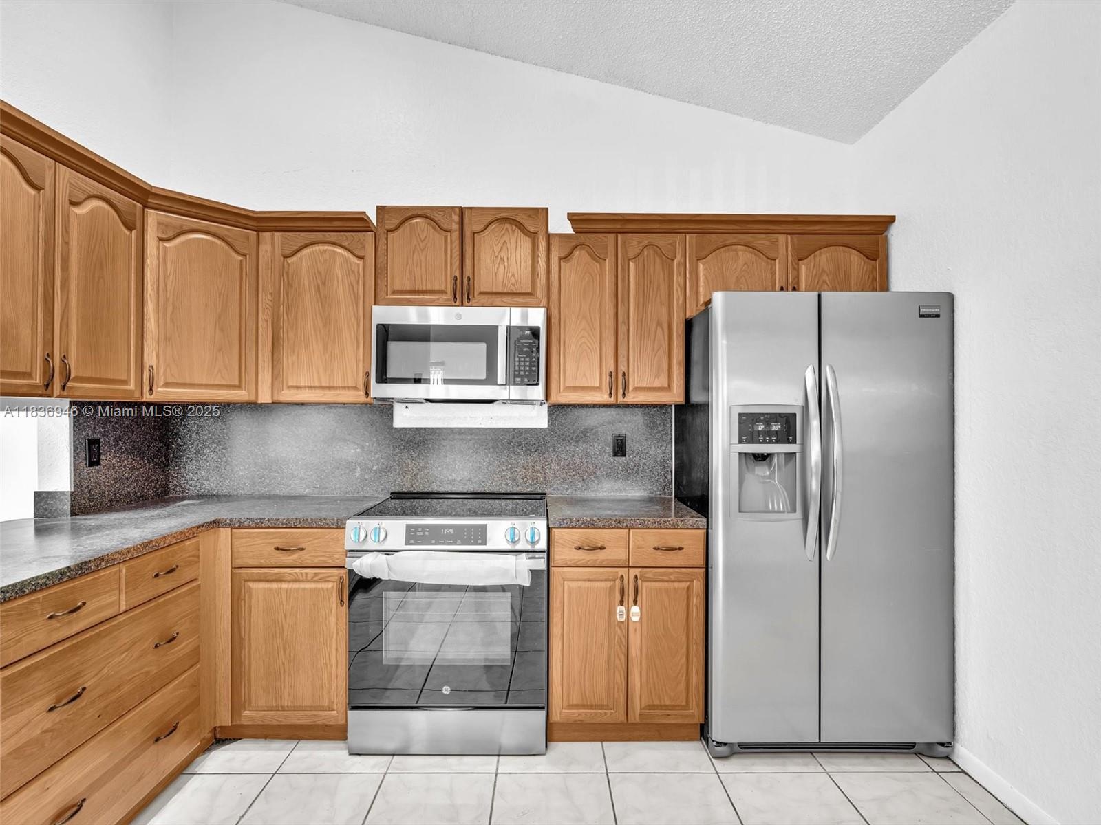 5201 SW 31st Ave 112