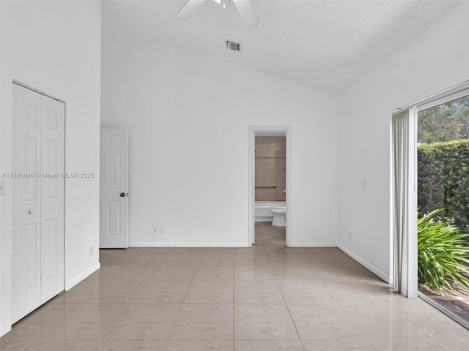 OAK LAKES - Residential