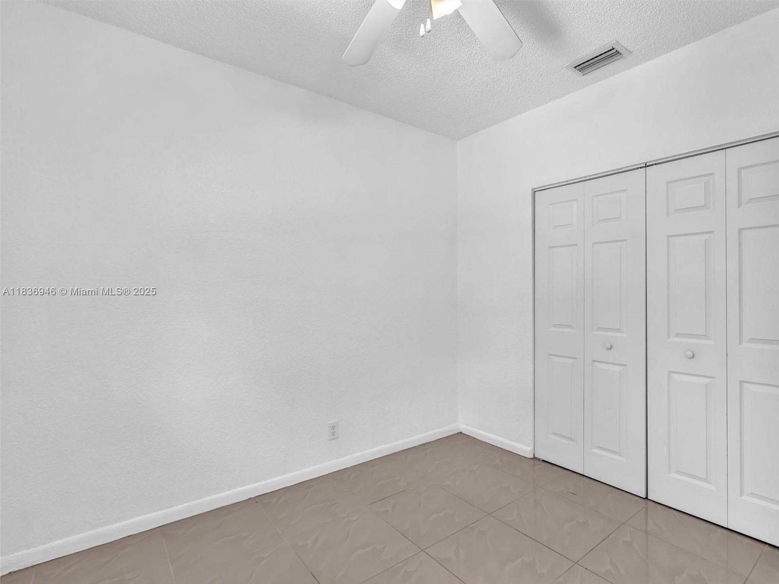 OAK LAKES - Residential